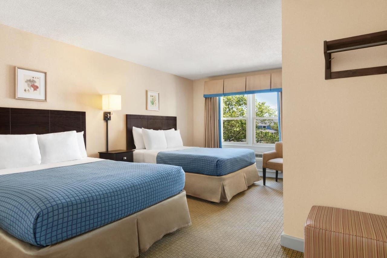 Harrison Hall Hotel Ocean City Extérieur photo